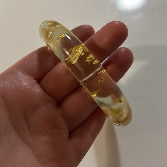 Vintage Art Deco 12KT Gold Dust Flake Infused Clear Lucite Chunky Bangle - Picture 11 of 12